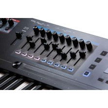 K2700 Kurzweil K2700 Sintetizador Workstation
