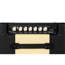 COR-678821 Cort Cm15r Bk Electric Amp