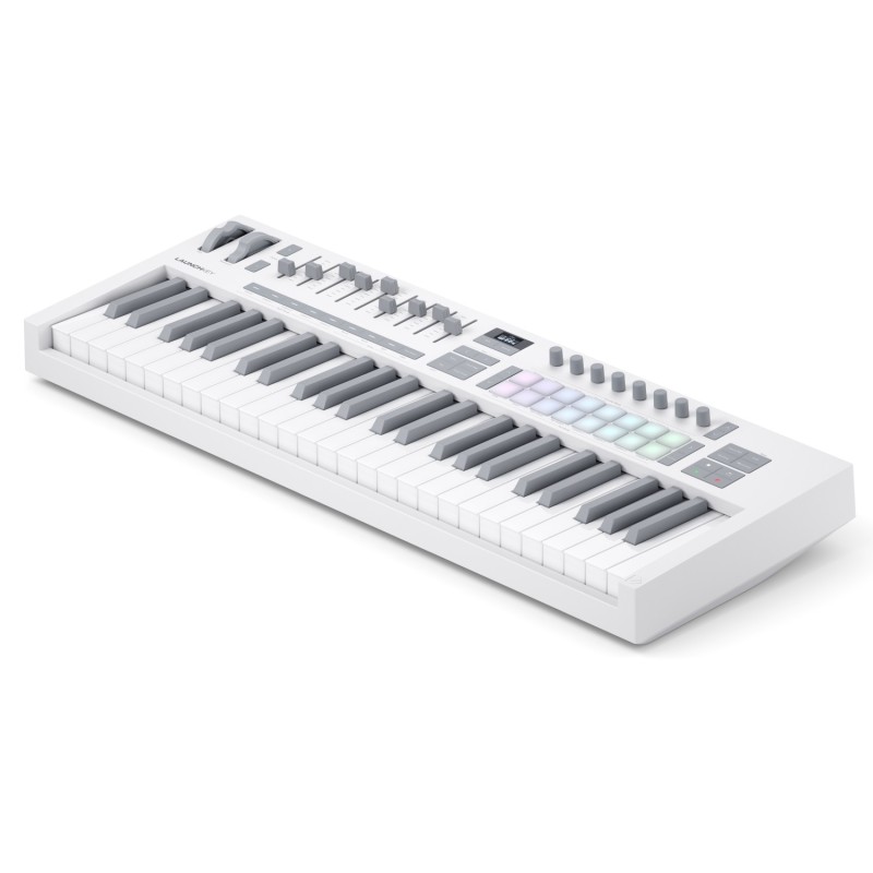 735734 Novation LaunchKey 49 MK4 White