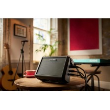 CUBE-ST-MI Boss CUBE Street Mini Amplificador multinstrumento con batería