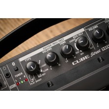 CUBE-ST-MI Boss CUBE Street Mini Amplificador multinstrumento con batería