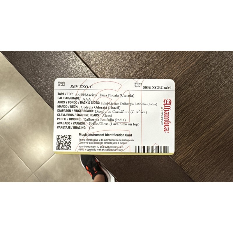 ALHA-5036 Alhambra J.M Vilaplana Exótico con tapa de Cedro Nitro
