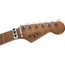 5107900503 EVH Striped Series Frankie Red/Black/White Relic Guitarra Eléctrica