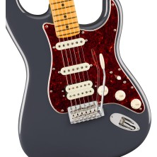 0114952322 Fender American Professional Classic Stratocaster HSS Faded Black Guitarra Eléctrica