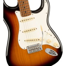 0144580503 Fender LTD Player Stratocaster  2-Color Sunburst Guitarra Eléctrica