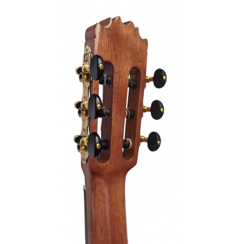 CARMONACUTMD100 Antonio de Toledo Josémi Carmona con cutaway y previo con efectos Guitarra flamenca blanca 