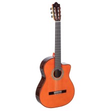 Admira Lucia Cutway Fishman Guitarra Flamenca Serie Roja