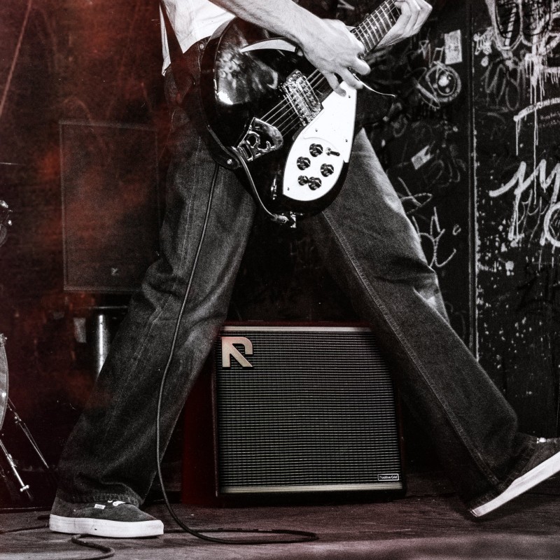 RA011GUSSSS Positive Grid Reactor 100 Combo Guitarra Eléctrica