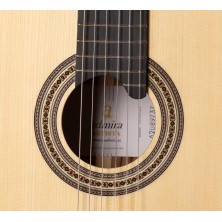 ADMAAP Admira Artista Guitarra Clásica Serie Conservatorio Abeto-Palosanto