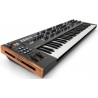 Novation Summit lateral