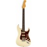 Fender AM Pro II Strat HSS RW OWT