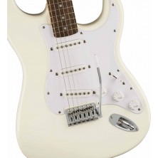 Guitarra Eléctrica Sólida Squier Stratocaster Bullet With Tremolo Arctic White