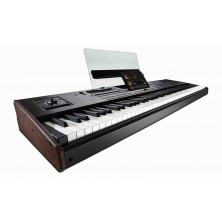 Korg PA5X-88 lateral