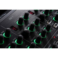 Teclado Sintetizador Roland System-8