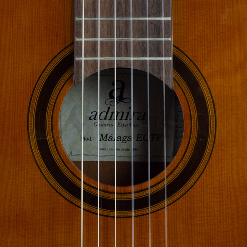 Guitarra Clásica Electrificada Admira Malaga Ec Estrecha Fishman